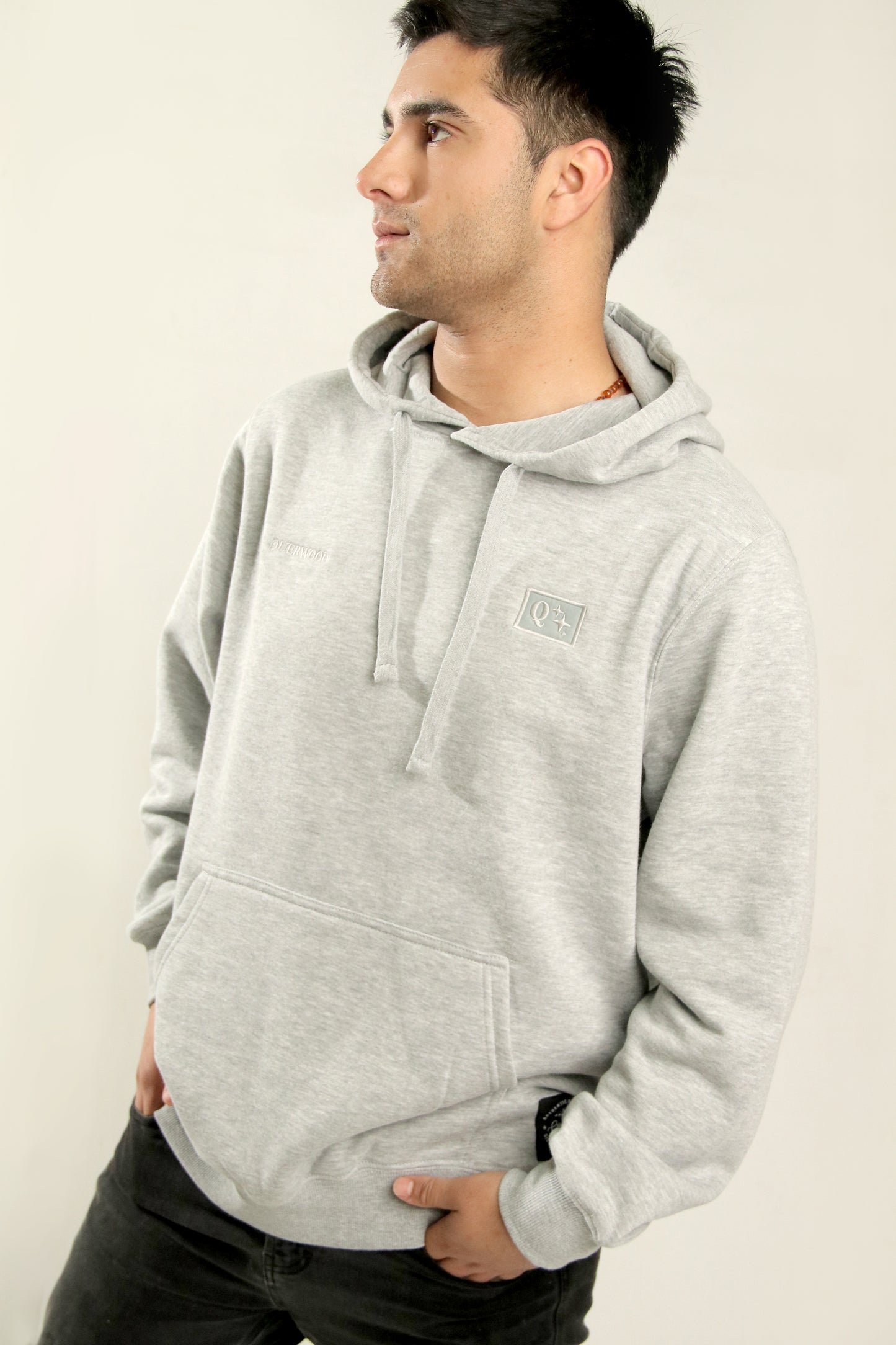 HOODIE MINIMAL PLATA HOMBRE