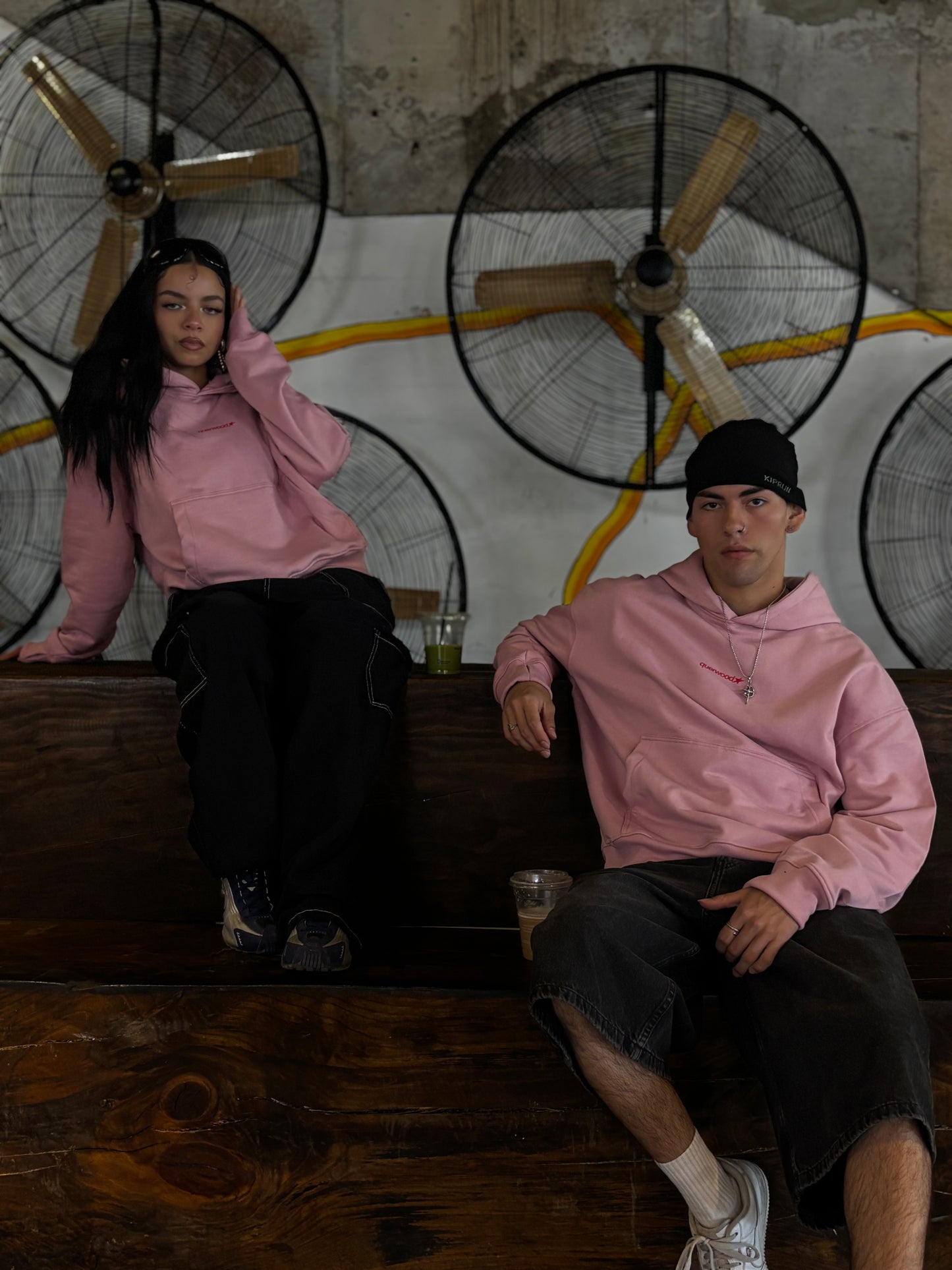 HOODIE FALLING FOREVER PINK